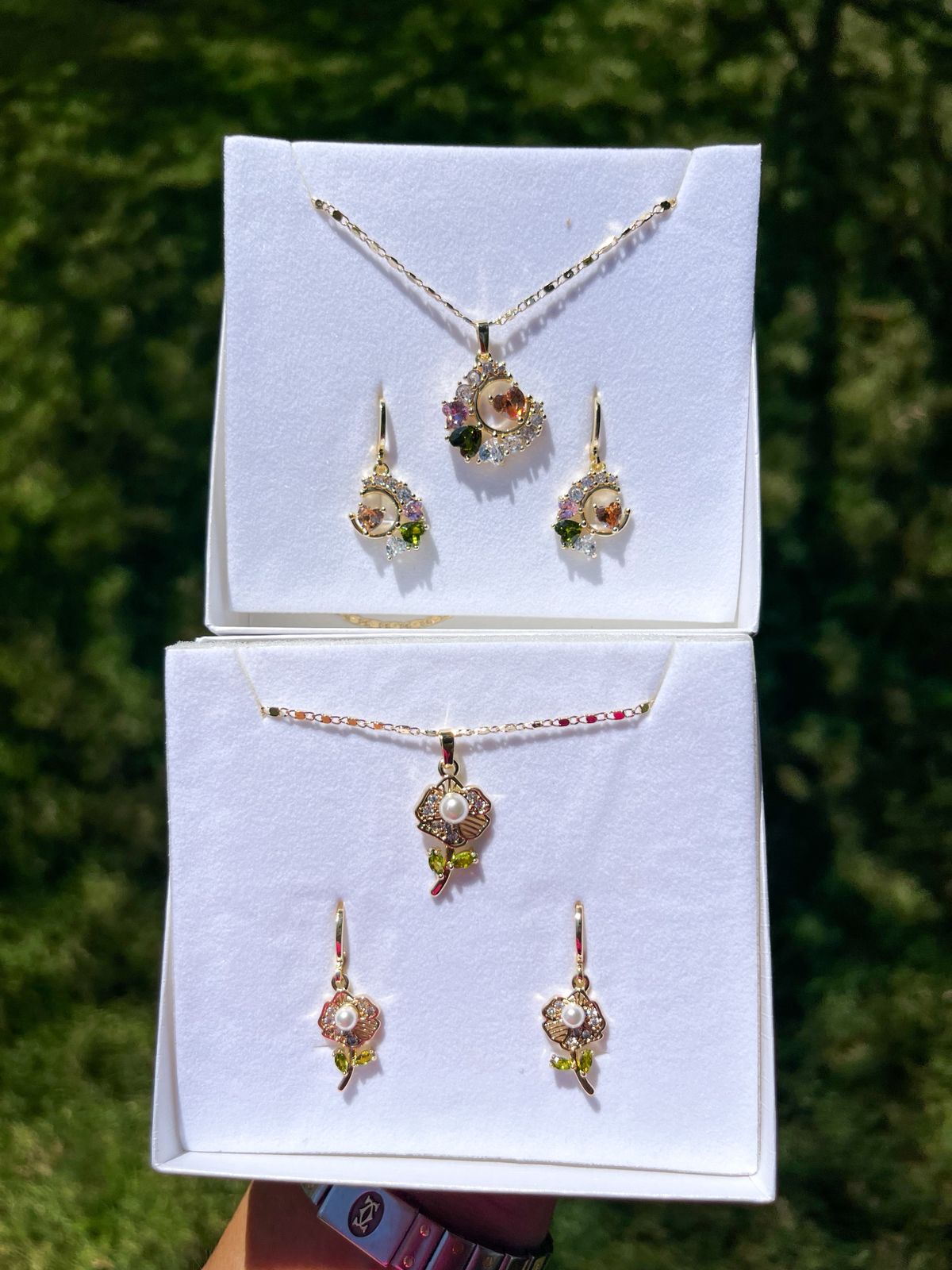 Juego de Cadena, Dije y Arete de Chapa de Oro